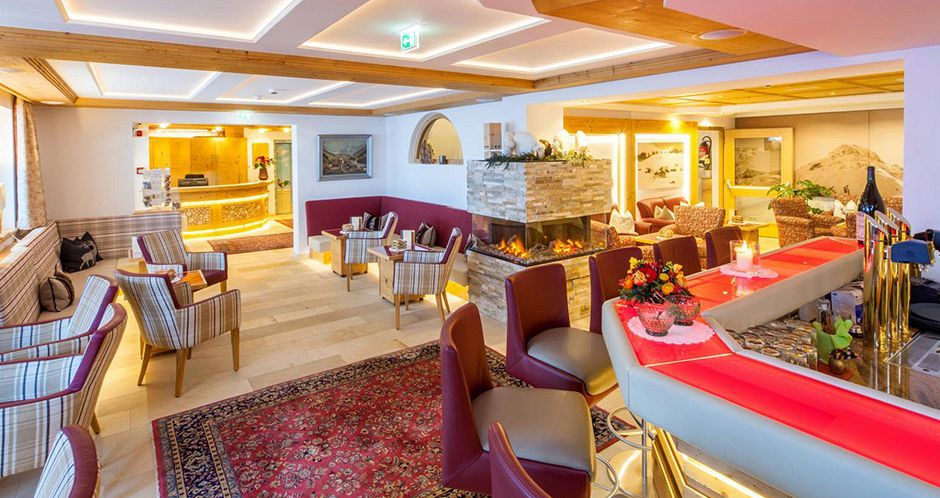On-site restaurant for guests. Photo: Hotel Anemone - image_2